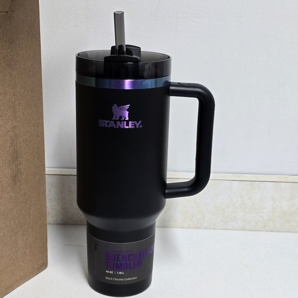 Stanley Other - Stanley black chroma 40oz quencher